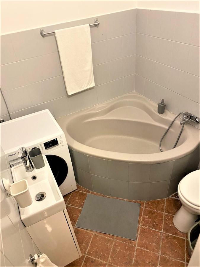 Quiet And Private Studio In The Center Lejlighed Budapest